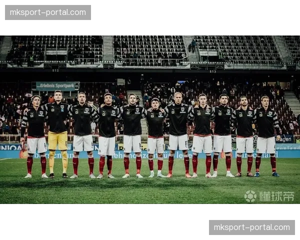 柏林联队长特里梅尔专访：阐述球队从三后卫到四后卫体系转换的适应过程