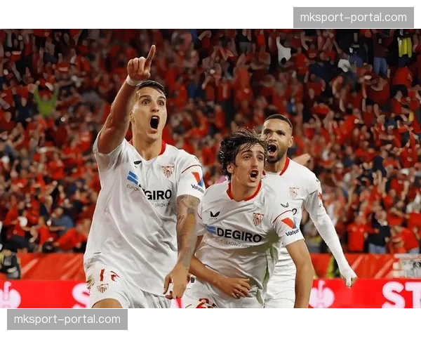 塞维利亚后卫夸西完成续约，俱乐部看重其领导区域防守的能力