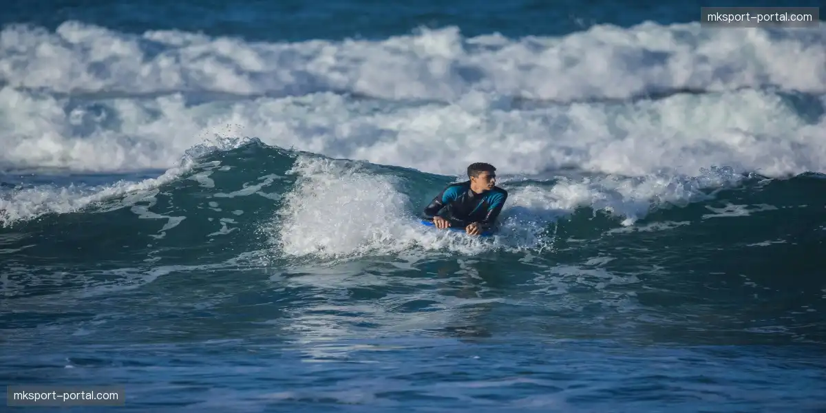 🏀 球风劲爆隔人暴扣，视觉冲击炸裂眼球，力量美学震撼心灵！💥